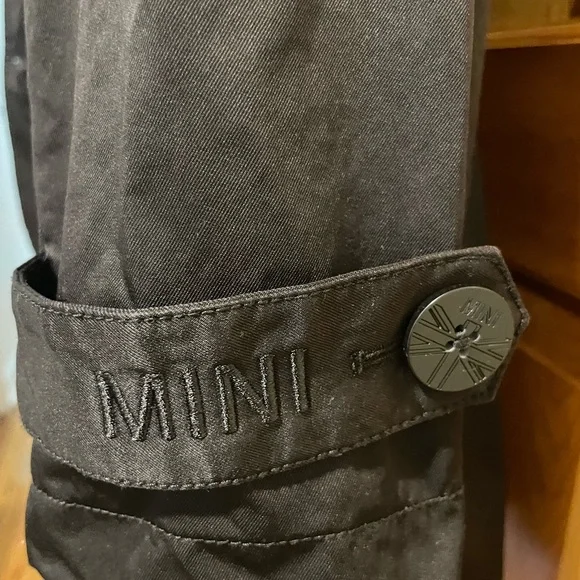 Women’s Black-BRITISH RACING INTERIOR MINI COOPER COAT. Two inside pockets - Picture 5 of 15